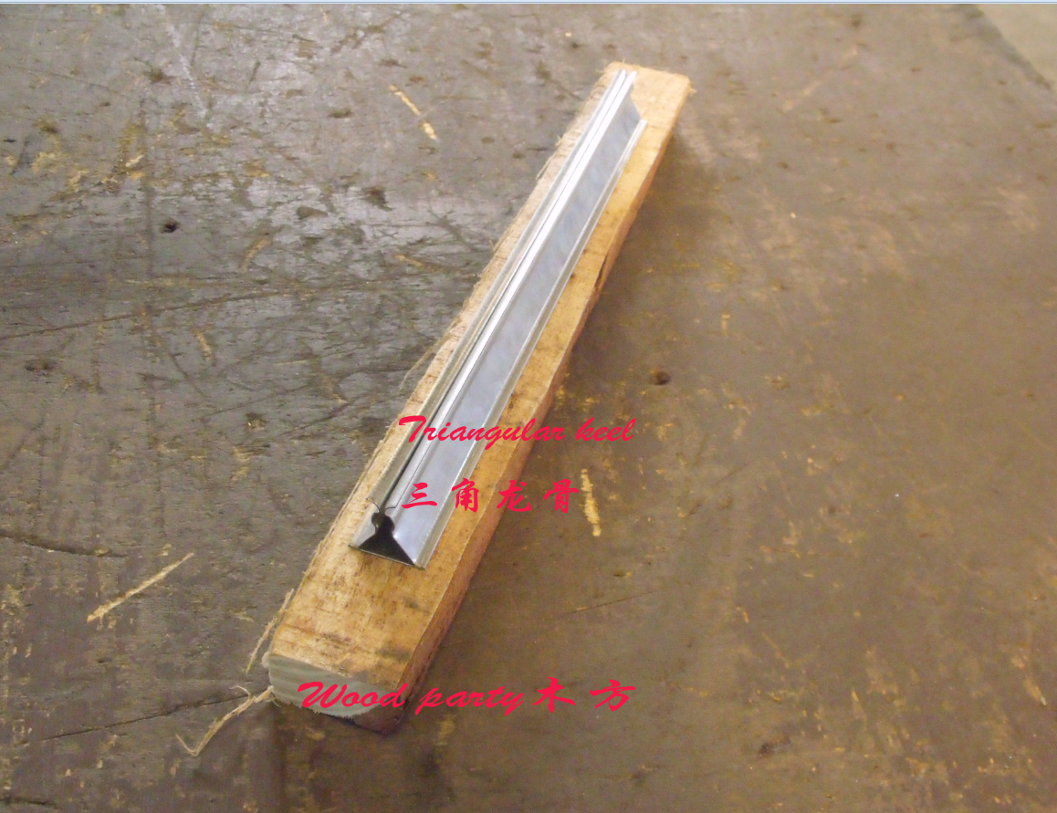 新型鋁蜂窩板掛裝技術(shù)的研發(fā) 新型鋁蜂窩板掛裝技術(shù)的研發(fā)