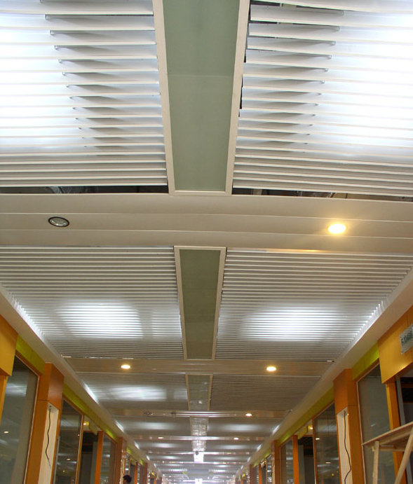 鋁蜂窩板夾層結(jié)構(gòu)優(yōu)點 鋁蜂窩板夾層結(jié)構(gòu)優(yōu)點