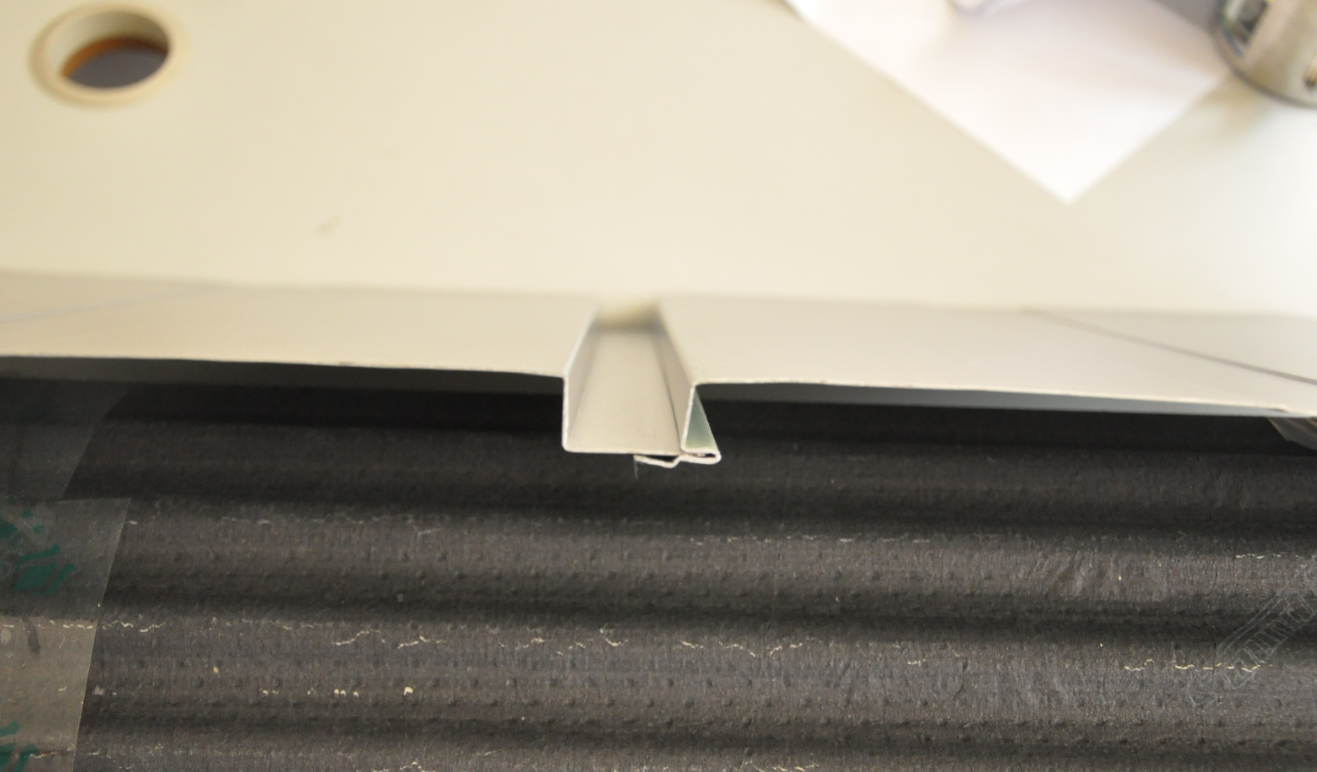 鋁蜂窩板具有質(zhì)量輕強(qiáng)副高優(yōu)點(diǎn) 鋁蜂窩板具有質(zhì)量輕強(qiáng)副高優(yōu)點(diǎn)