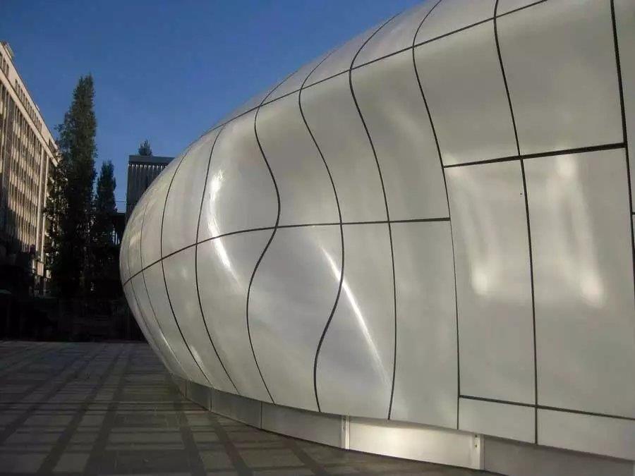 建筑裝修為什么用鋁蜂窩板 建筑裝修為什么用鋁蜂窩板