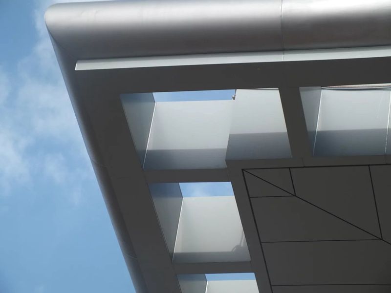 廣州蜂窩鋁板廠家在哪里? 廣州蜂窩鋁板廠家在哪里?