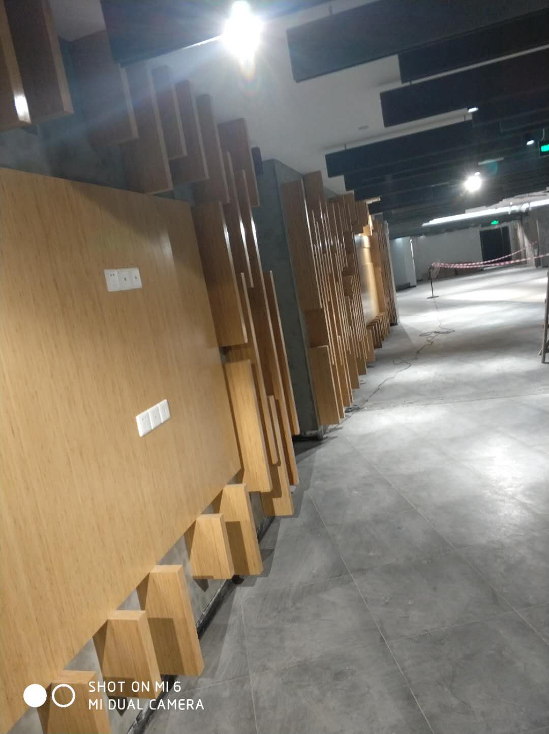 鋁瓦楞板的性能及應(yīng)用范圍 鋁瓦楞板的性能及應(yīng)用范圍