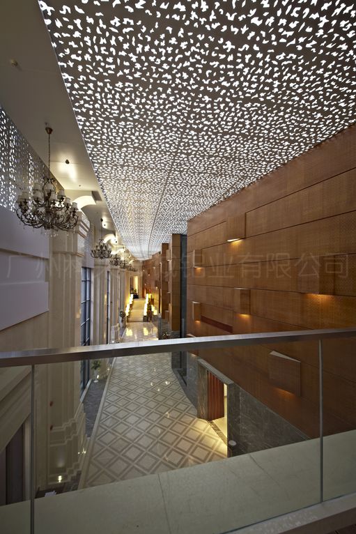 鏤空藝術(shù)雕花板