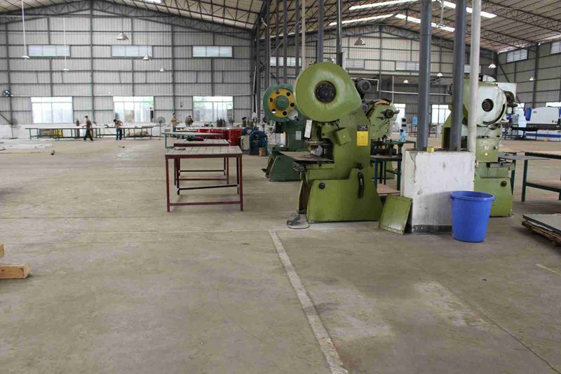 鋁型材組裝車間 鋁型材組裝車間